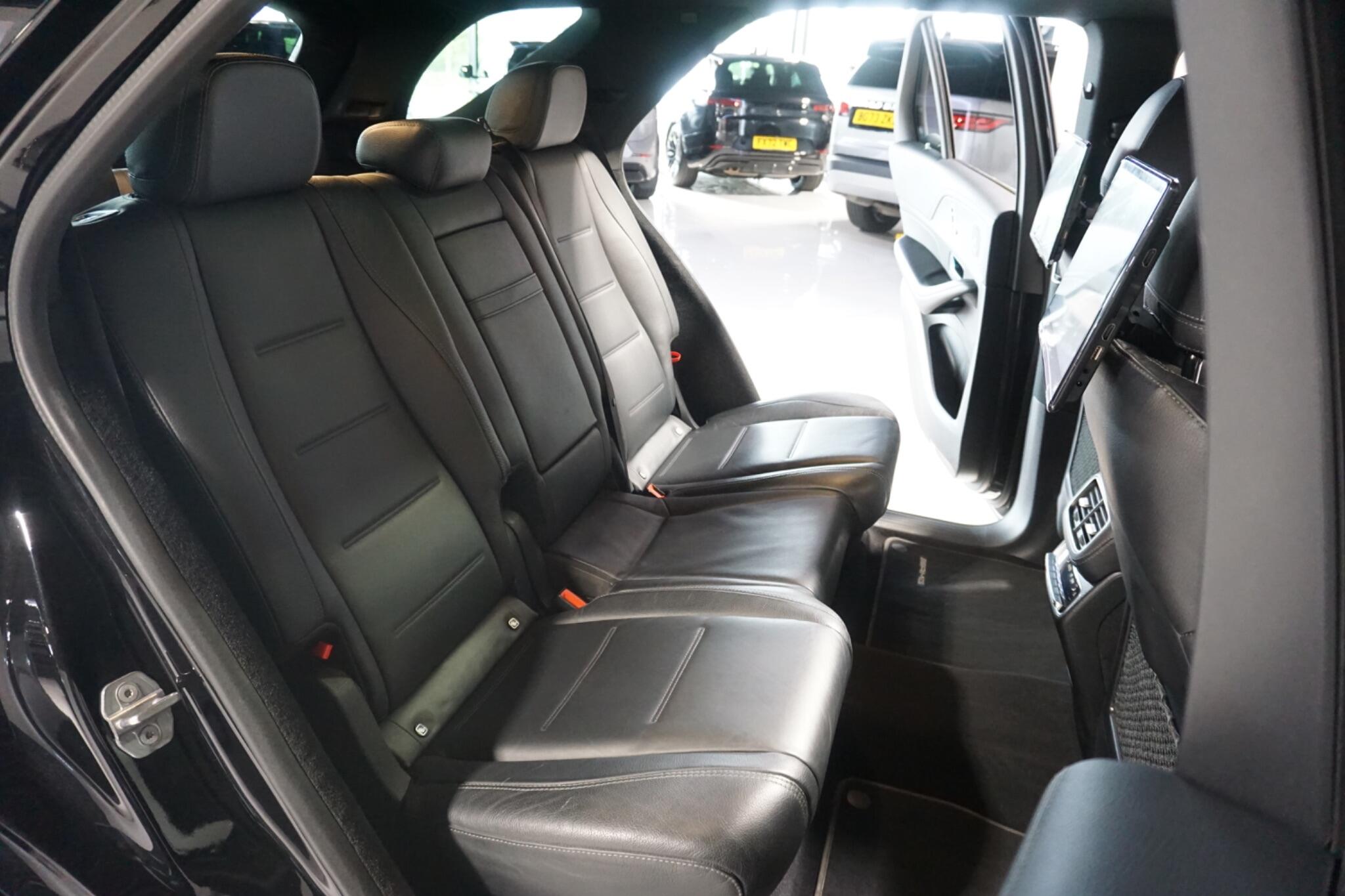 Mercedes-Benz GLE 2.9 GLE400d AMG Line (Premium Plus) SUV 5dr Diesel G-Tronic 4MATIC Euro 6 (s/s) (7 Seat) (330 ps)